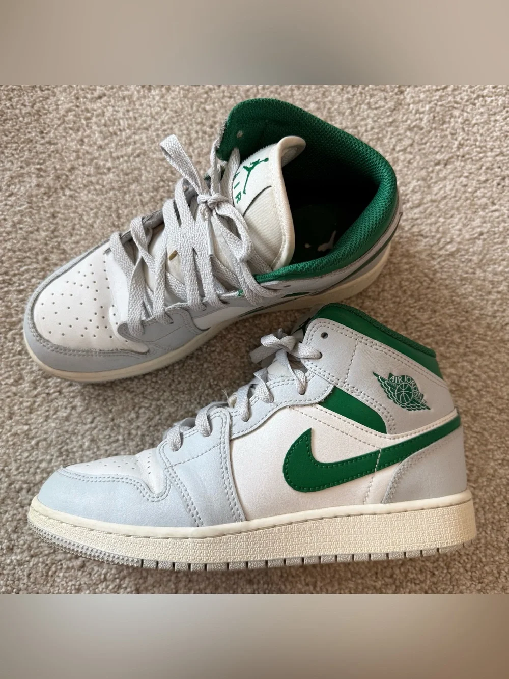 Air Jordan 1 Mid Size 5 Youth PINE GREEN SMOKE GREY DQ8423-142